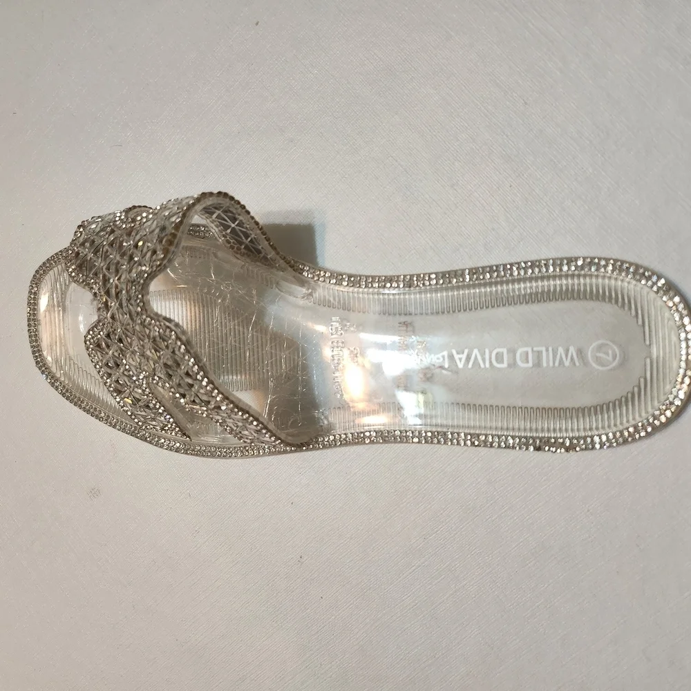 Wild Diva CLEAR MIRRORED Glam Slide Sandals, SIZE 7 - Picture 9 of 13